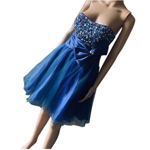 Chiqueprom prom dress